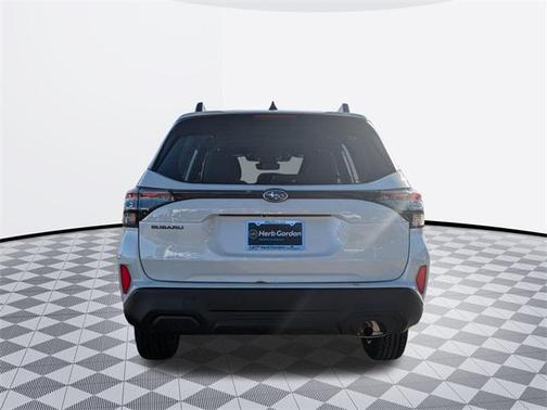 2025 Subaru Forester Base