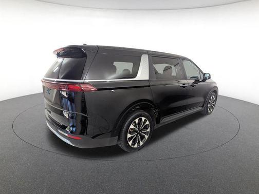 Aurora Black 2024 Kia Carnival EX