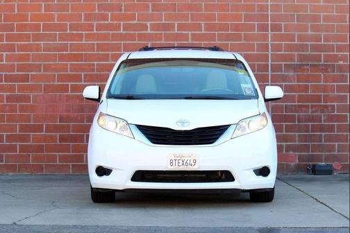 2013 Toyota Sienna LE