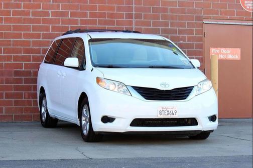 2013 Toyota Sienna LE