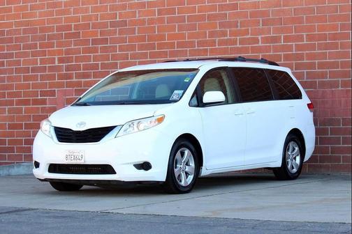 2013 Toyota Sienna LE