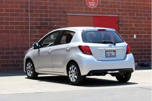 2015 Toyota Yaris L