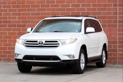 2012 Toyota Highlander SE