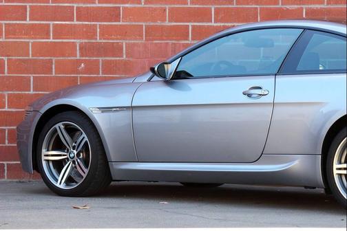 2006 BMW M6 Base