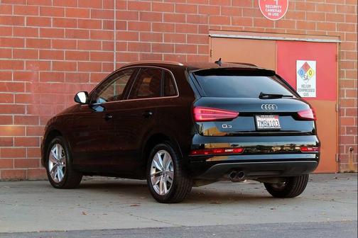 Brilliant Black 2016 Audi Q3 2.0T Premium Plus