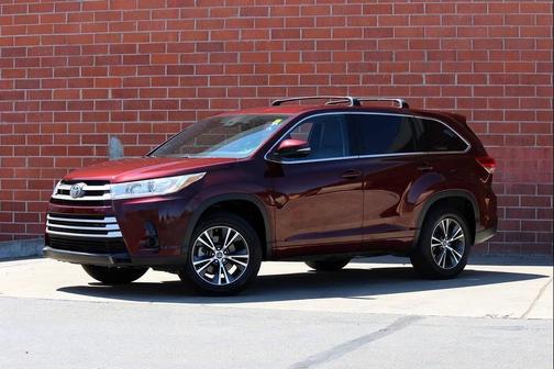 2017 Toyota Highlander LE