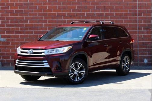 2017 Toyota Highlander LE