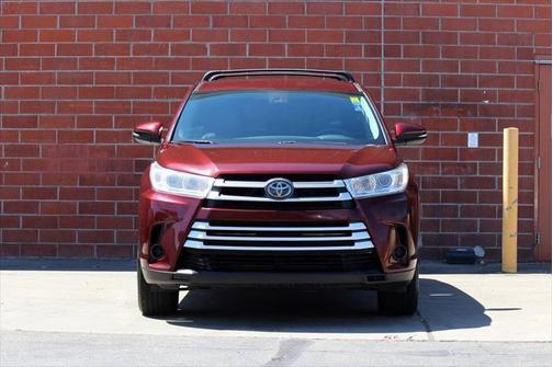 2017 Toyota Highlander LE