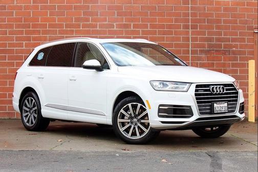 2017 Audi Q7 3.0T Premium