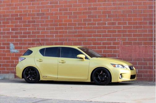 2011 Lexus CT 200h Premium