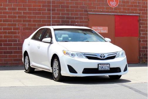 2013 Toyota Camry LE