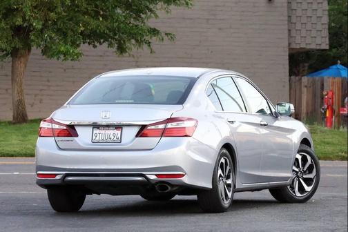 Lunar Silver Metallic 2016 Honda Accord EX-L