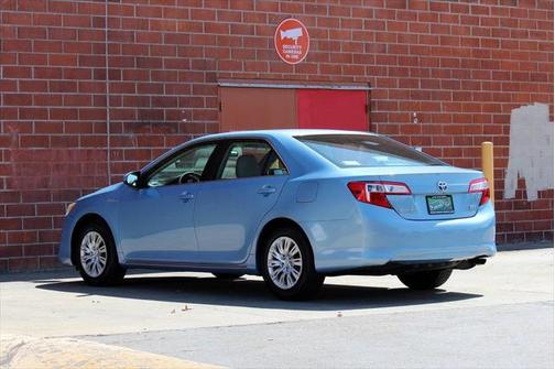 2013 Toyota Camry Hybrid LE