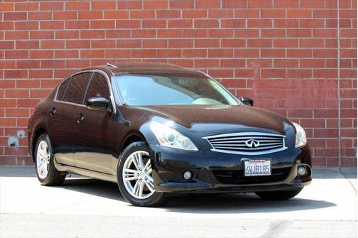 2013 INFINITI G37x Base