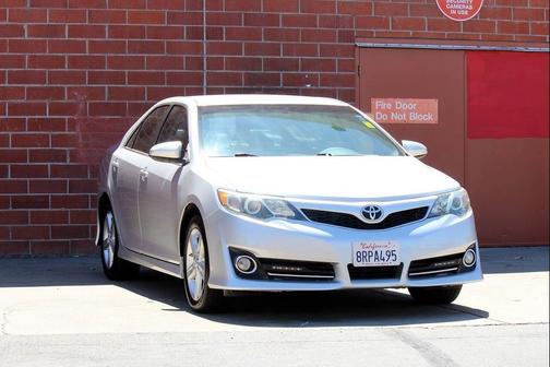 2014 Toyota Camry SE