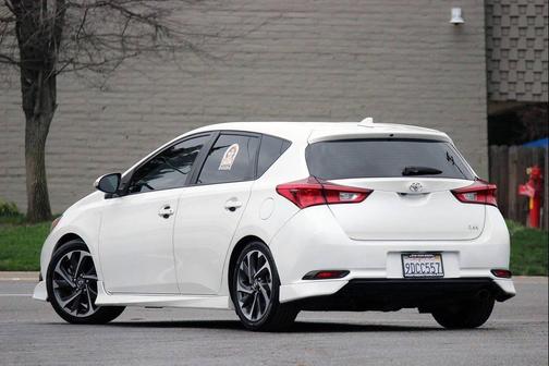 2017 Toyota Corolla iM Base