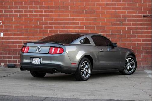 2010 Ford Mustang Premium