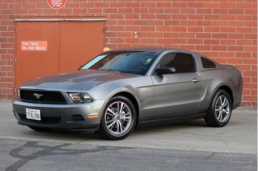 2010 Ford Mustang Premium