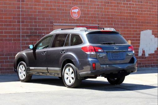 2010 Subaru Outback 2.5 i Premium