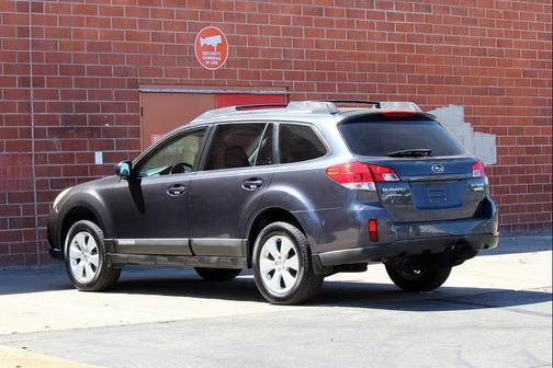 2010 Subaru Outback 2.5 i Premium