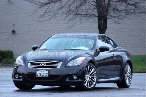 2011 INFINITI G37 Sport