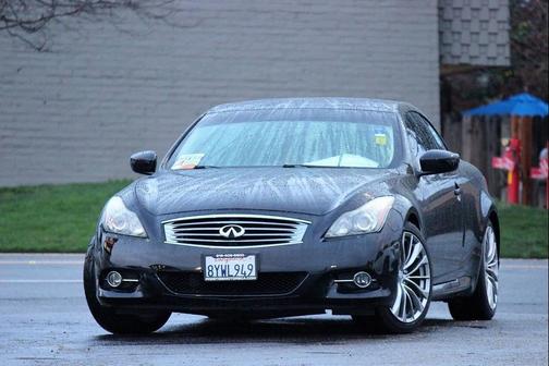 2011 INFINITI G37 Sport