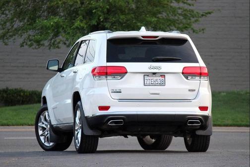 2016 Jeep Grand Cherokee Summit
