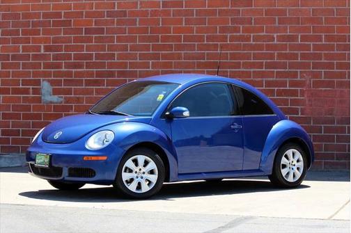 2008 Volkswagen New Beetle S