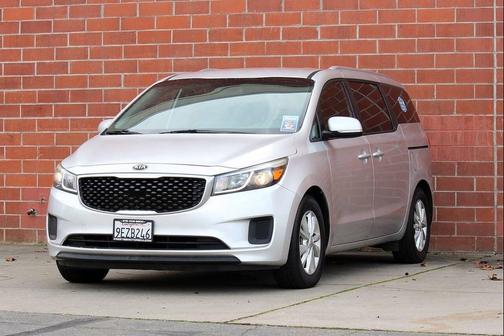2016 Kia Sedona LX