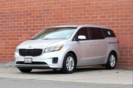 2016 Kia Sedona LX
