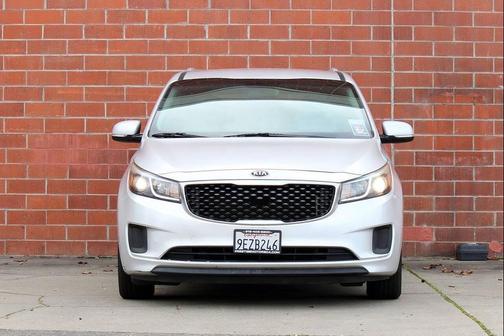 2016 Kia Sedona LX