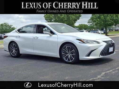 2022 Lexus ES 350 Base