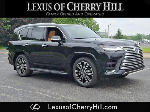 2025 Lexus LX 700h Luxury
