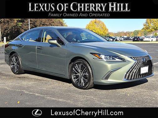 2024 Lexus ES 300h Base