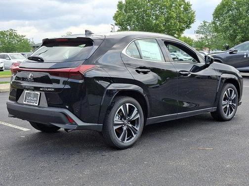 2025 Lexus UX 300h Premium