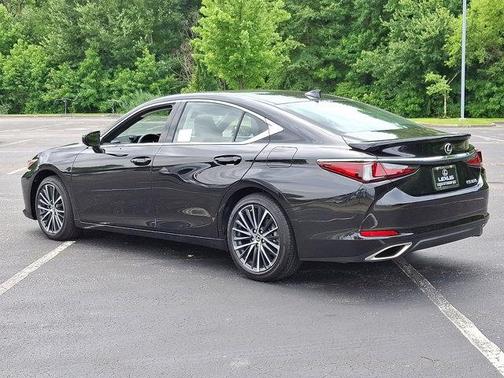 2025 Lexus ES 350 Base