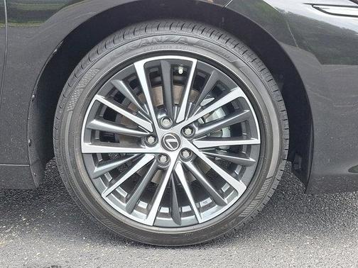 2025 Lexus ES 350 Base