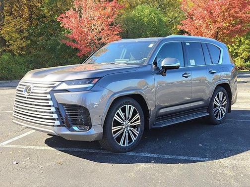 2025 Lexus LX 700h Luxury