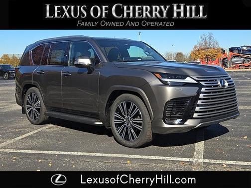 2025 Lexus LX 700h Luxury
