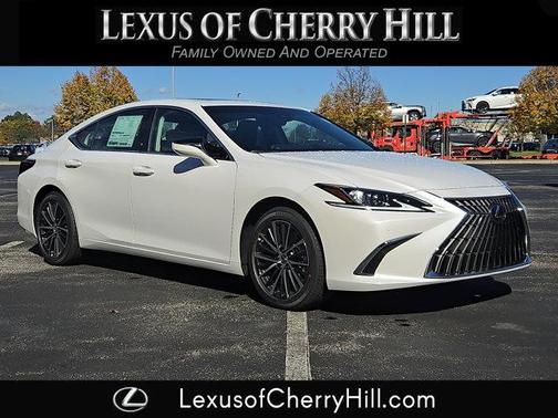 2025 Lexus ES 300h Base