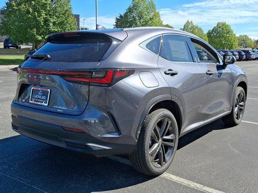 2025 Lexus NX 450h+ Luxury