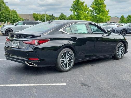 2025 Lexus ES 350 Base