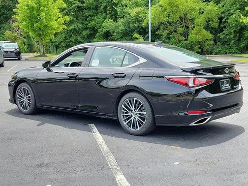 2025 Lexus ES 350 Base