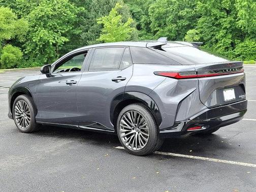 2023 Lexus RZ 450e Luxury