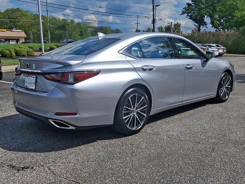 2024 Lexus ES 350 Base