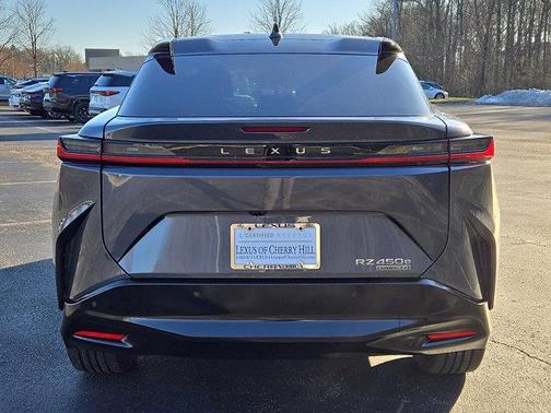 2023 Lexus RZ 450e Luxury