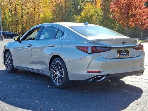 2025 Lexus ES 350 Base