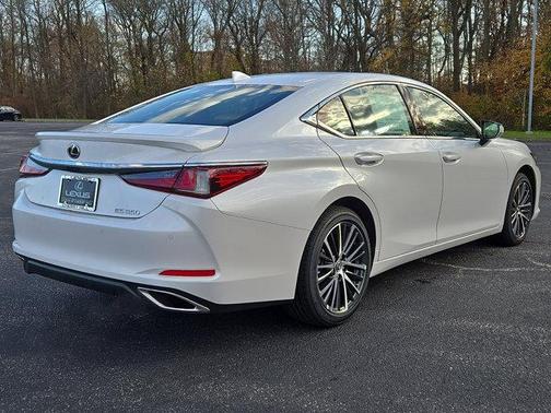 2025 Lexus ES 350 Base