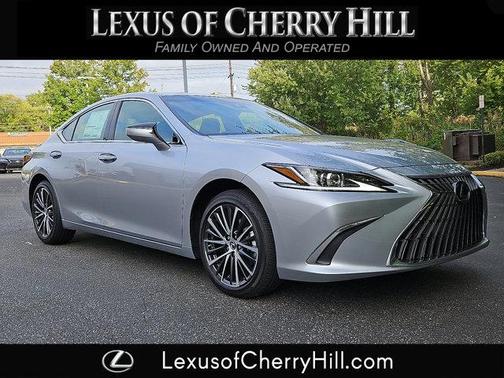 2025 Lexus ES 300h Base