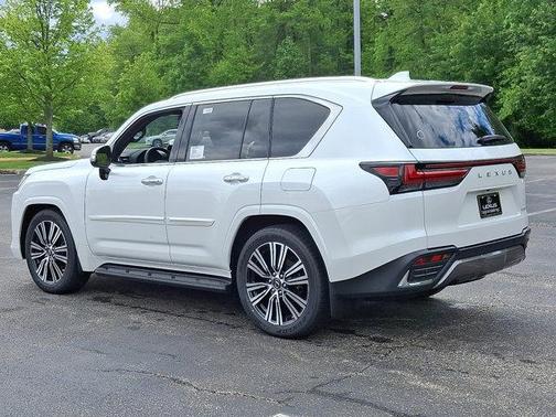 2025 Lexus LX 600 Luxury